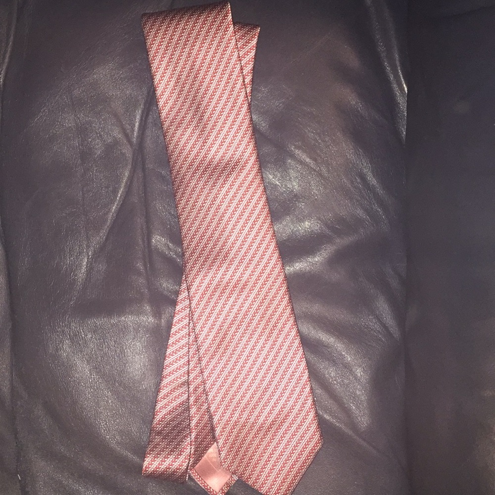 Brioni tie